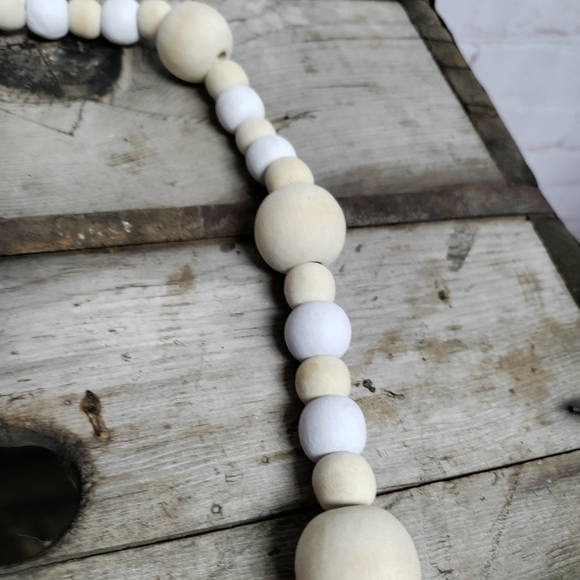 Wood Bead Garland With Snowflake - Picture 4 of 7